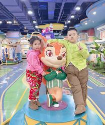 -纽西卡汽车小镇(大悦城店)