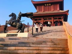 -艾提尕尔清真寺