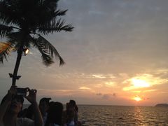 -Sunset Bar(丹绒亚路香格里拉店)
