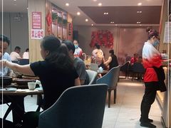 大堂-有红鸡毛店·川菜(建设路店)