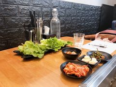 -肉甲韩国木炭烤肉(新壹街1店)