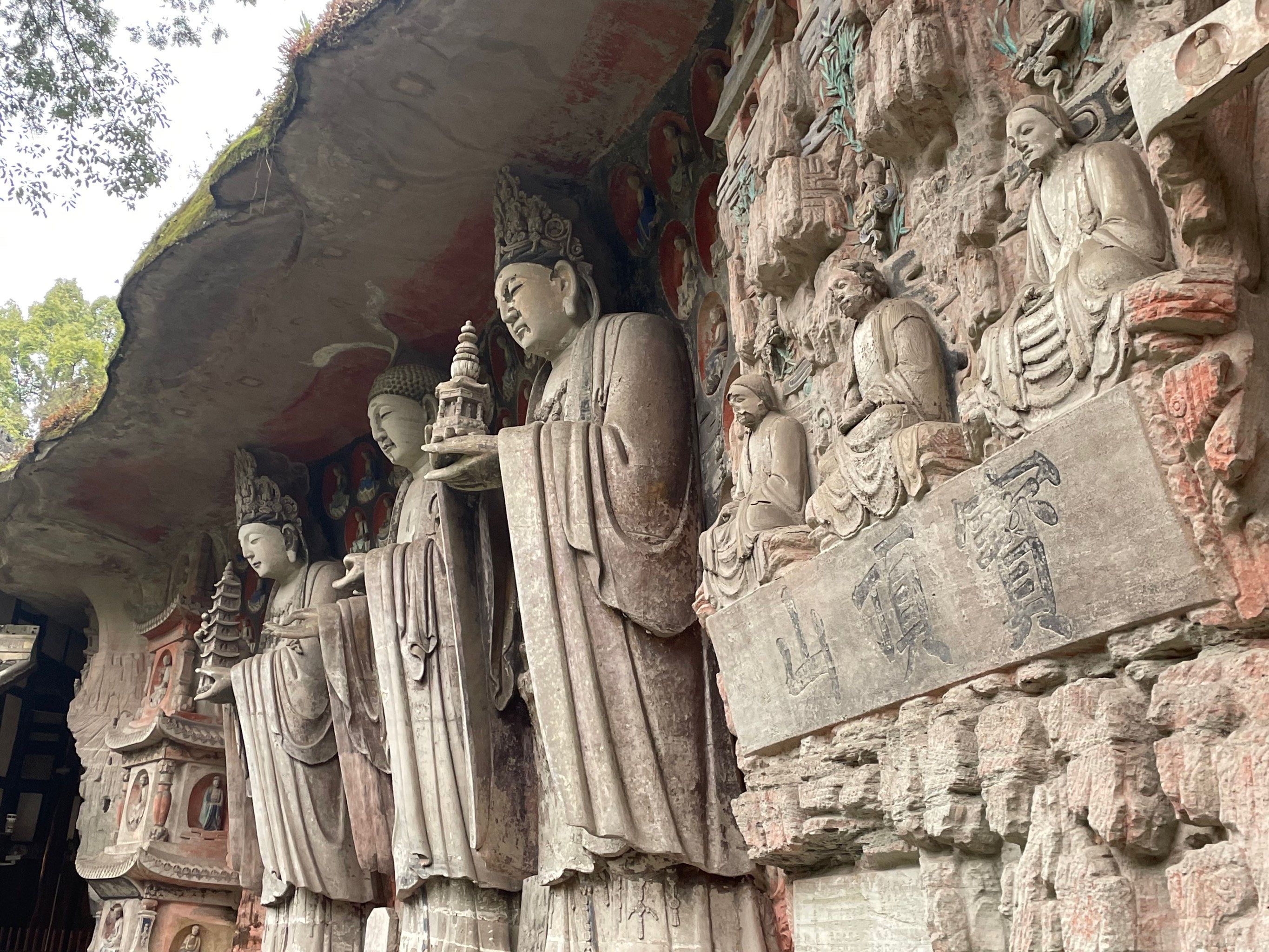 大足石刻之宝顶山