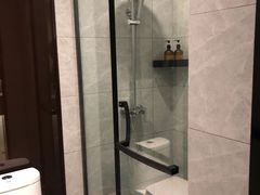 -IU酒店(兰州西关十字地铁站店)