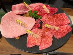 A5和牛拼盘（1-2人）-俺的焼肉(銀座9丁目店)