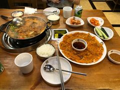 -喇喇排骨火锅·传统韩式脊骨汤(望京西园总店)