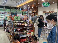-全家便利店(沪太路三店)