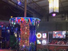 -Green Tree Rest. & Pub