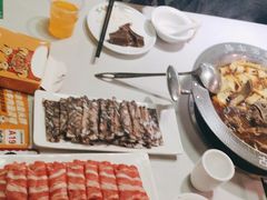 -老王全牛宴·鲜牛肉牛杂火锅(总店)