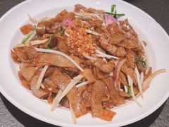 避风塘炒牛禾-蝴蝶里·粤菜·点心(滨江龙湖店)