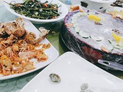 -鹏城人家海鲜酒家·23年老字号(较场尾店)