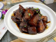 红烧肉-八张桌子(老店)