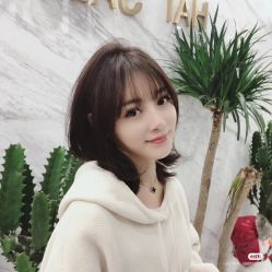 -时尚殿堂明星门店