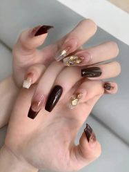 -桃色美甲沙龙