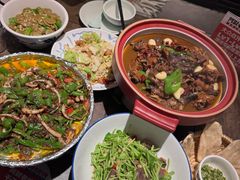 -阿财老铺·老蚌埠龙虾城(华夏总店)