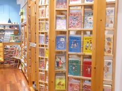 -猫的天空之城概念书店(杭州南宋御街店)