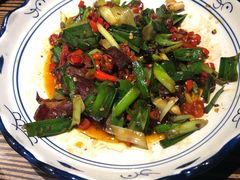 大蒜辣椒炒腊牛肉-湖南人家·家传湖南菜(水围店)