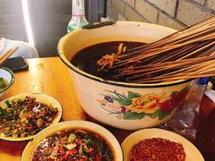 -拈签一笑黄牛肉辣卤串串