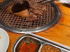 -唯成•韩国炭火烤肉 유성고기