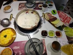 -洪氏嗨捞·广东猪肚鸡·椰子鸡火锅(西咸万象城店)