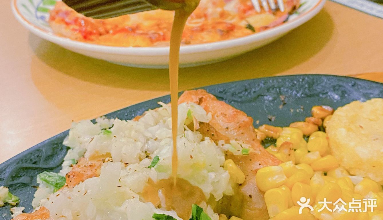 美食｜超平价意式餐厅，饮料无限续杯