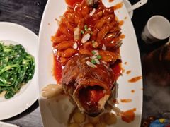 -吴越荣记苏州菜·松鼠桂鱼 100% 活鱼现做(月光码头店)