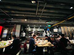 大堂-四季民福烤鸭店(西单华威约饭街店)