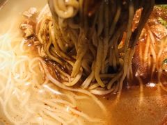 -亮亮面馆(经六路店)