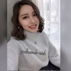 -God Hands发型设计复古会所