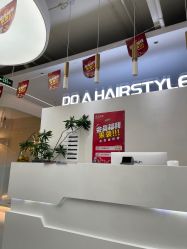 -DO A HAIRSTYLE