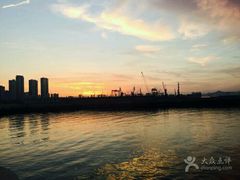 -东港音乐喷泉广场