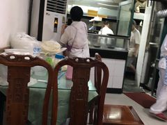 大堂-白玉兰小吃(新村路店)