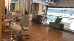 大厅-简法造型·品牌形象店