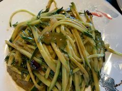 摇滚拉皮-一桶江山餐厅(松北店)