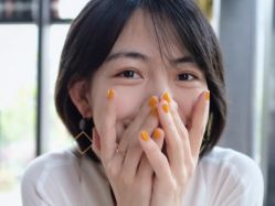 -蜜丝卡伦美甲美睫半永久