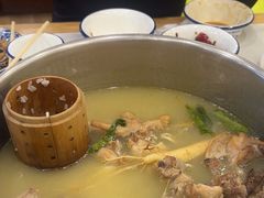 -朴小妹人参鸡汤火锅(长白山万达店)