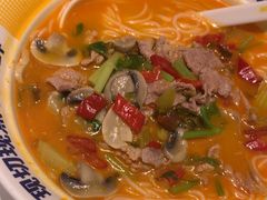 -粉小主·贵州酸汤牛肉粉(南京仙林金鹰店)