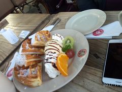 水果冰淇淋面包-Maan coffee漫咖啡(1905店)