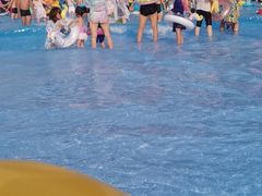 -汤山欢乐水世界