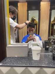 点击看大图 -八佰伴8008星级形象店