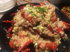 -巴厘龙虾·榜首油焖大虾(音乐学院·沿江酒馆店)