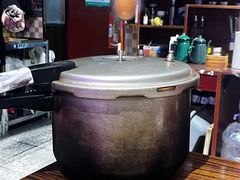 -蚝堡海鲜·威海菜·海肠捞饭·烧烤·亚洲吃蚝公司(幸福门店)