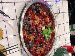 -晓彭肥肠鸡·泡椒鸡火锅(水木天地店)