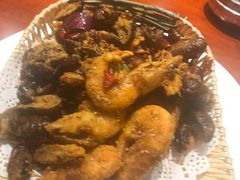 -老码头黑皮肘子锅包肉(赣水路店)