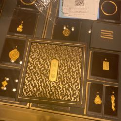 -周大福 CHOW TAI FOOK(新世界百货崇文店)