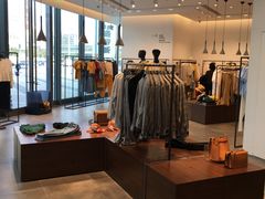 -URBAN REVIVO(上海中庚漫游城店)