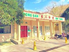 -华中科技大学东三学生食堂