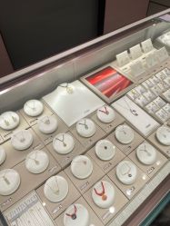 -周大福CHOW TAI FOOK(宝山苏宁易购店)