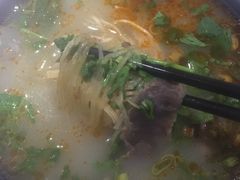 牛肉粉丝汤-牛煎里牛肉煎包淮南牛肉汤(广东路店)