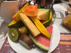 -金马门国际美食百汇(珞喻路店)