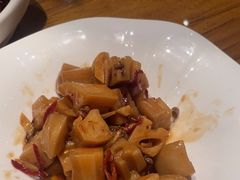 -泉畔人家·老济南经典鲁菜(大明湖店)